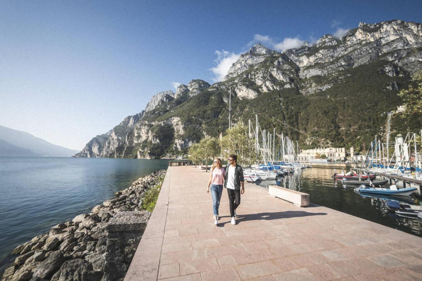 Appartamento Peler13 Con Balcone E Parcheggio Riva del Garda Extérieur photo