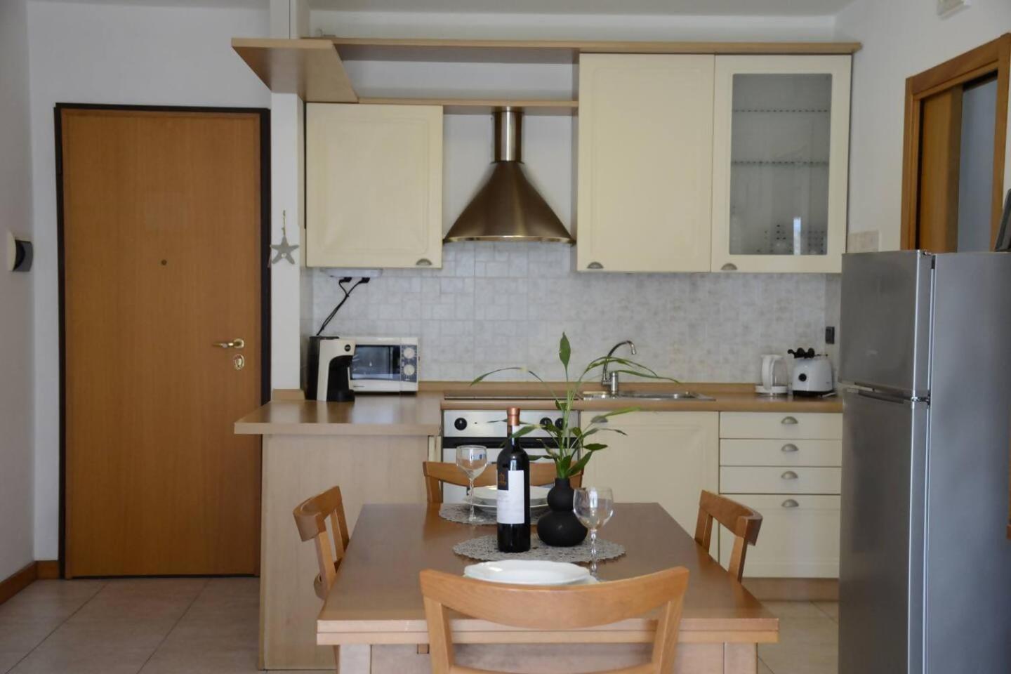 Appartamento Peler13 Con Balcone E Parcheggio Riva del Garda Extérieur photo